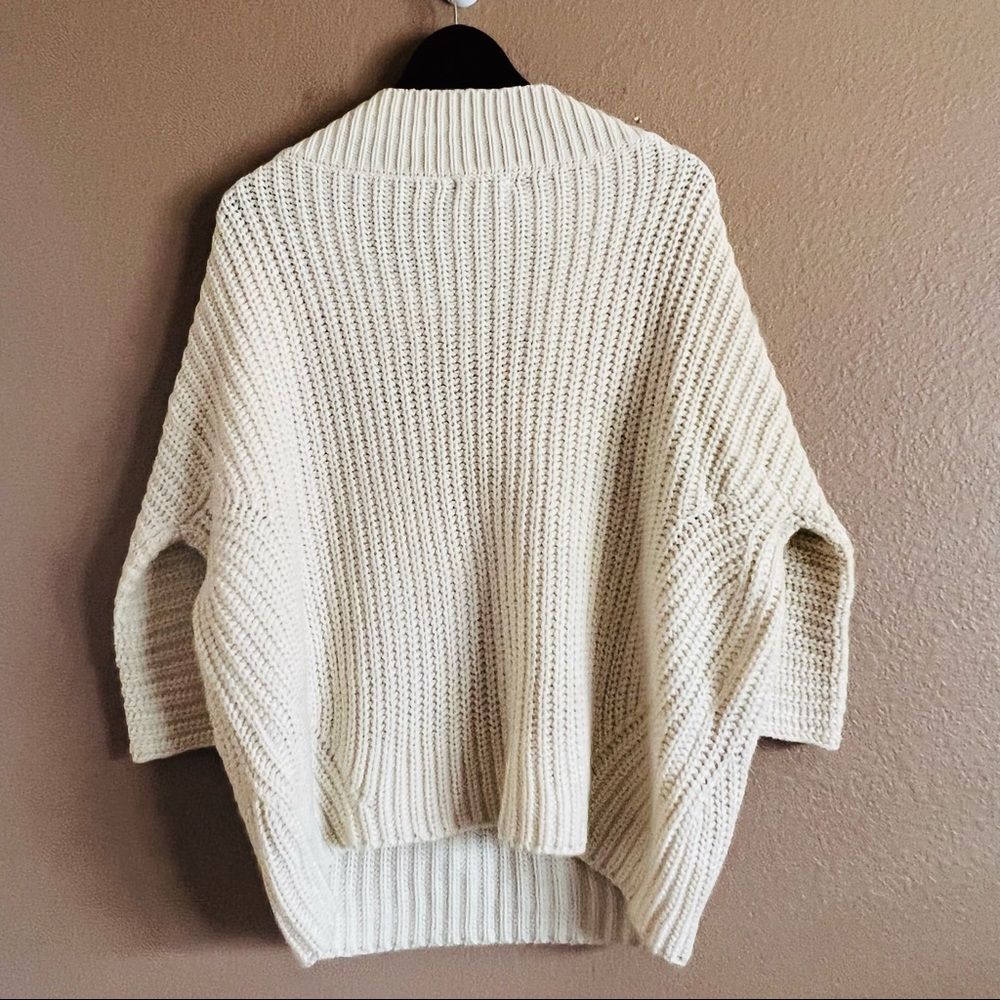 Fashion Nova Oversized Knit Sweater Cream Color Size S/M - Picture 7 of 9